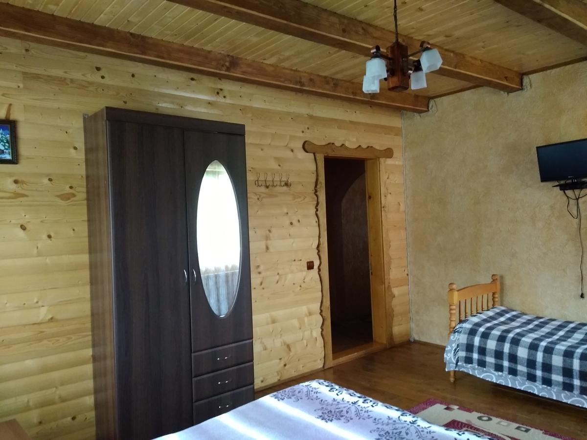 Затишок В Карпатах Vila Yaremche Exterior foto